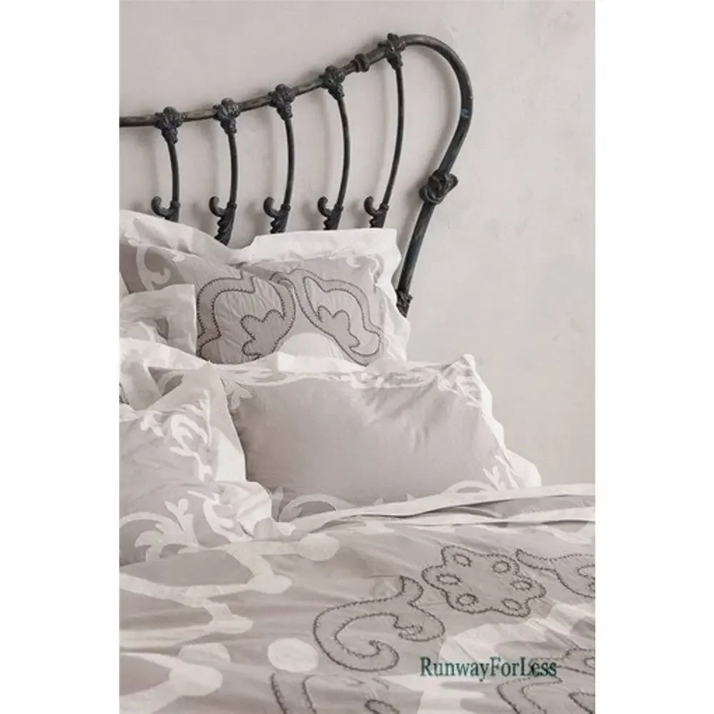 New ANTHROPOLOGIE Twin Bed Enes Medallion Applique Gray Comforter Duvet Covet